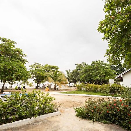 Yellow Bird Sea Hotel Negril Exterior foto