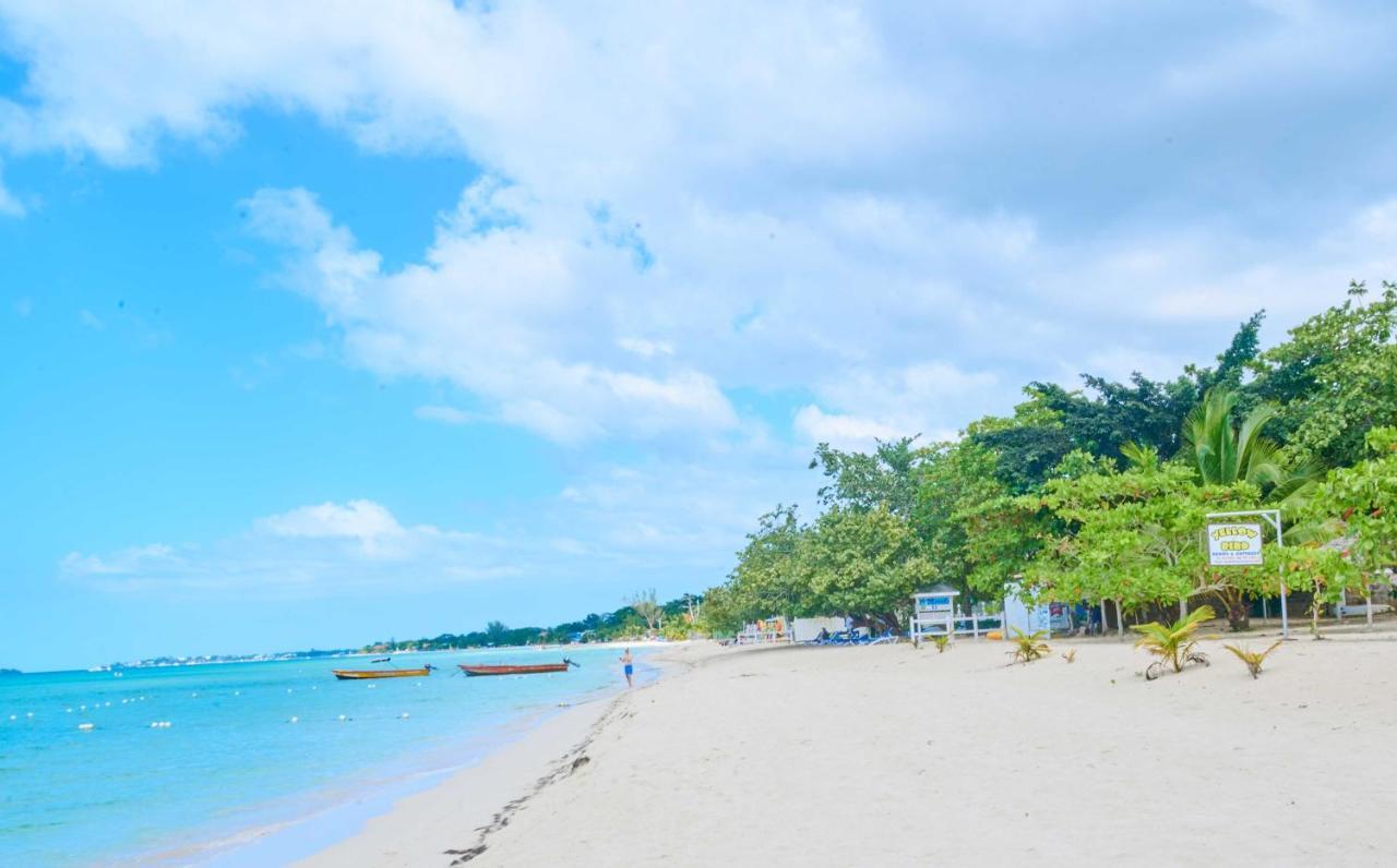 Yellow Bird Sea Hotel Negril Exterior foto